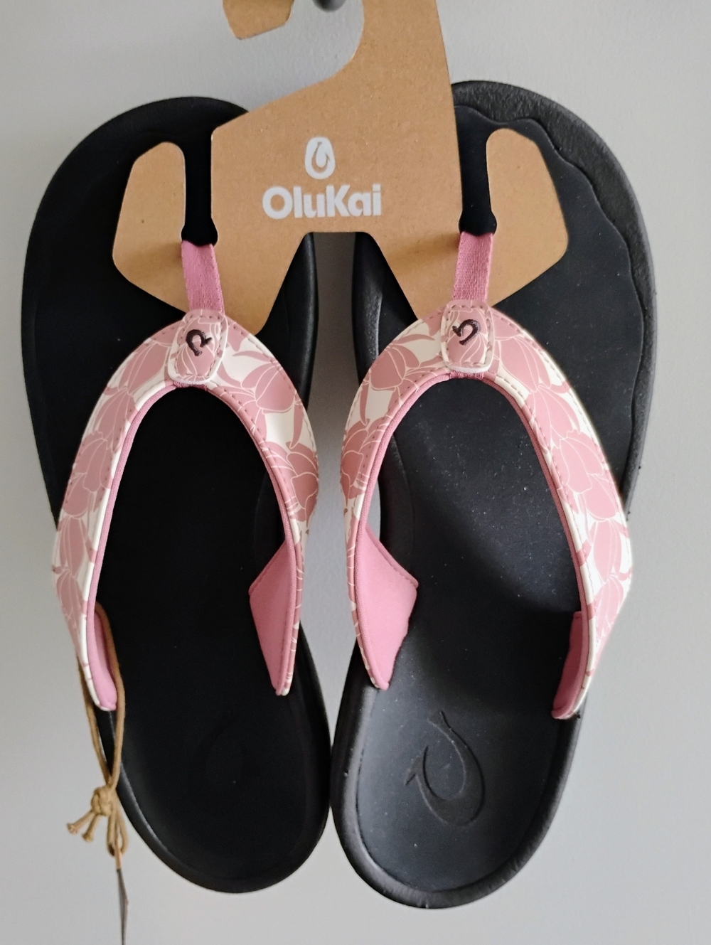 Olukai Ohana Sandals In Coral Rose NWT